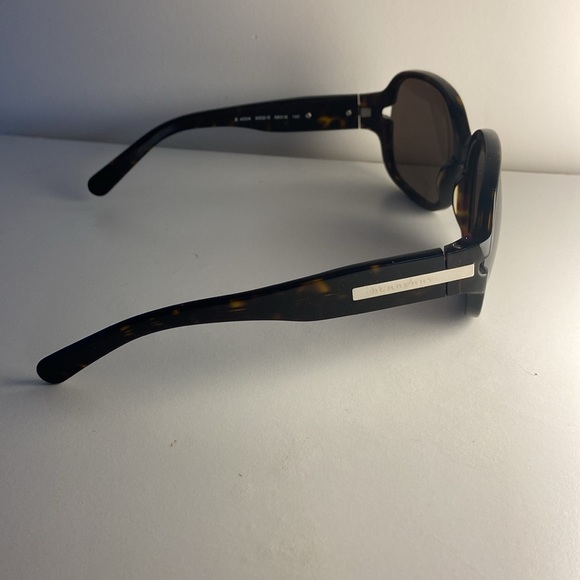 Authentic BURBERRY Round Sunglasses - Picture 4 of 11